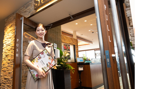 シズラー 東京国際フォーラム店の求人情報ページへ