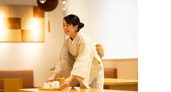 雨庵 金沢 ゲストサービススタッフ(アルバイト・パート)【100】の求人情報ページへ