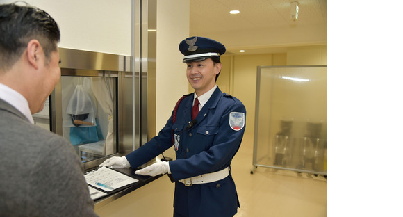 株式会社日警保安 正社員(柏/商業施設の施設警備スタッフ)の求人情報ページへ