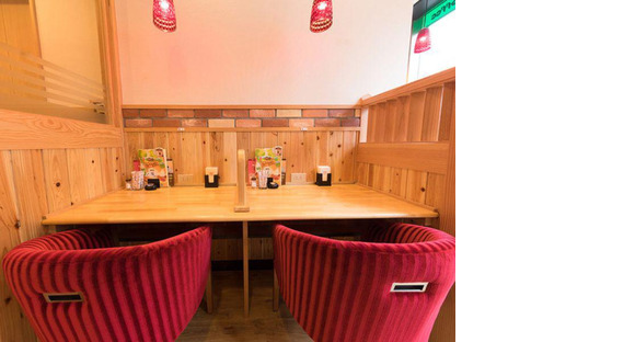 ＧＹＲＯ ＨＯＬＤＩＮＧＳ株式会社／コメダ珈琲店　新宿靖国通り店02の求人情報ページへ