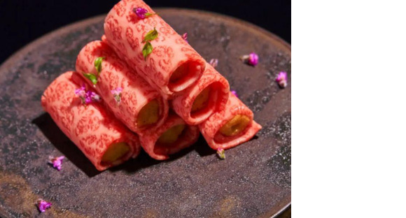 ＧＹＲＯ ＨＯＬＤＩＮＧＳ株式会社／和牛焼肉 やくにく【徹】03の求人情報ページへ