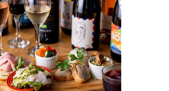 ＧＹＲＯ ＨＯＬＤＩＮＧＳ株式会社／ESOLA  岩国駅前店03の求人情報ページへ