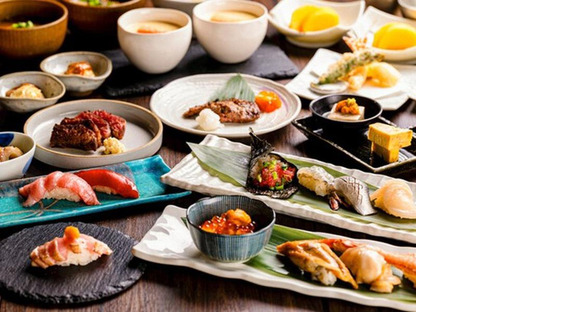 ＧＹＲＯ ＨＯＬＤＩＮＧＳ株式会社／寿司と炉端 すし山 新宿03の求人情報ページへ