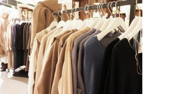 カジュアルセレクトブランド　レディスアパレル販売スタッフ/なんばシティ（株式会社アクトブレーン）/oc19519の求人情報ページへ