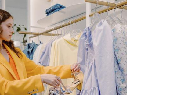HIROKO BIS/ヒロコビス　天満屋福山店　アパレル販売(株式会社アクトブレーン240902)/oc20240の求人情報ページへ
