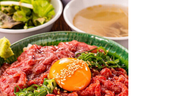 ＧＹＲＯ ＨＯＬＤＩＮＧＳ株式会社／和牛ホルモン一頭買い　肉刺し　うしはち　五反田店01の求人情報ページへ