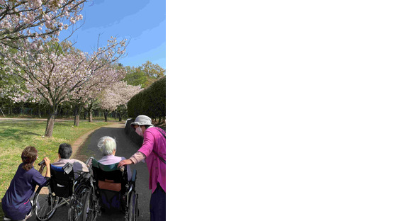 特別養護老人ホームさつまの里(2)の求人情報ページへ