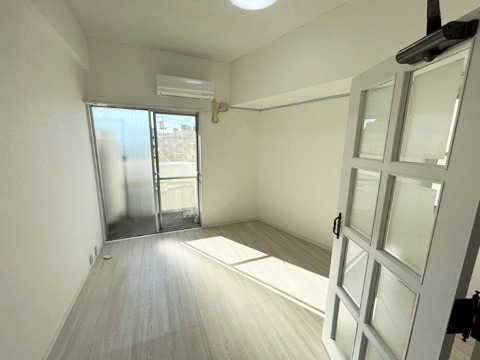 直ぐに住めるマンションタイプの寮完備