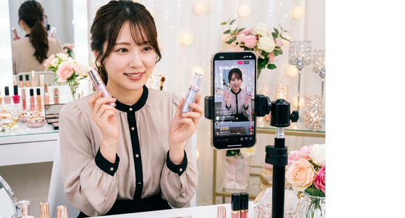 ULTRA SOCIAL株式会社 ライブ販売スタッフの求人情報ページへ