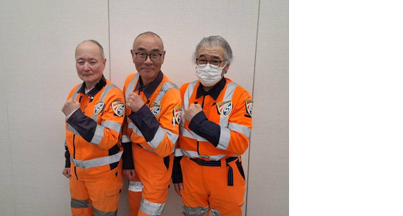 株式会社東北セキュリティーサービス5(高速道路の誘導スタッフ) 滝沢市の求人メインイメージ