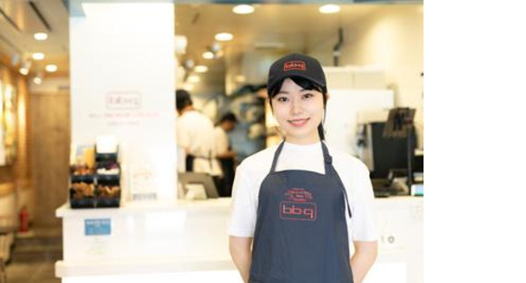 bb.q OLIVE CHICKEN cafe アリオ北砂店(オリーブチキンカフェ) カフェホールスタッフ (ＡＰ＿１５３６)の求人メインイメージ