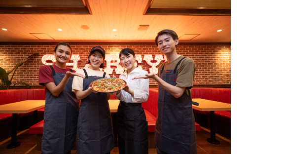 シェーキーズ 横浜西口店の求人メインイメージ